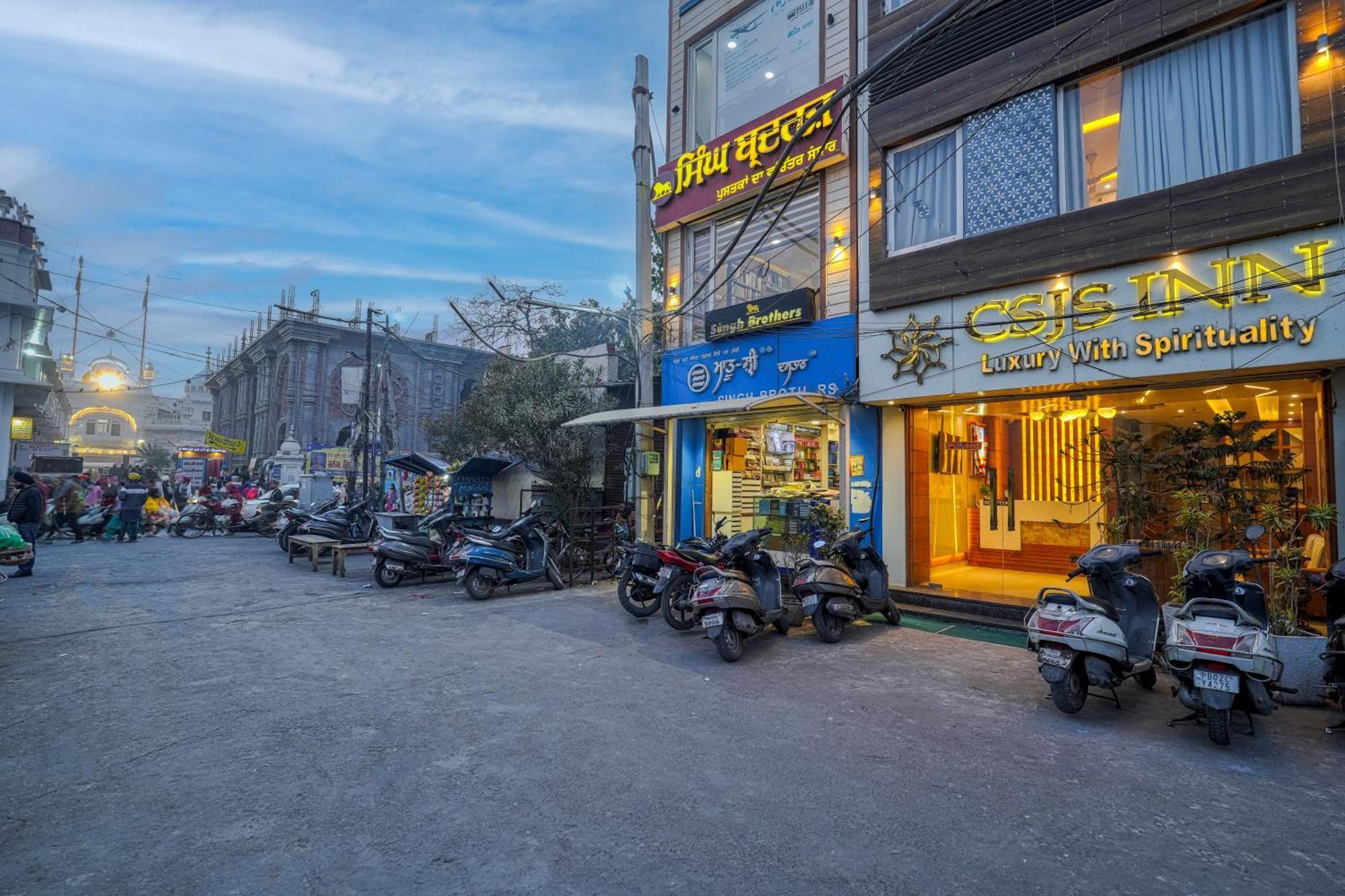 Csjs Inn Hotel 암리차르 외부 사진