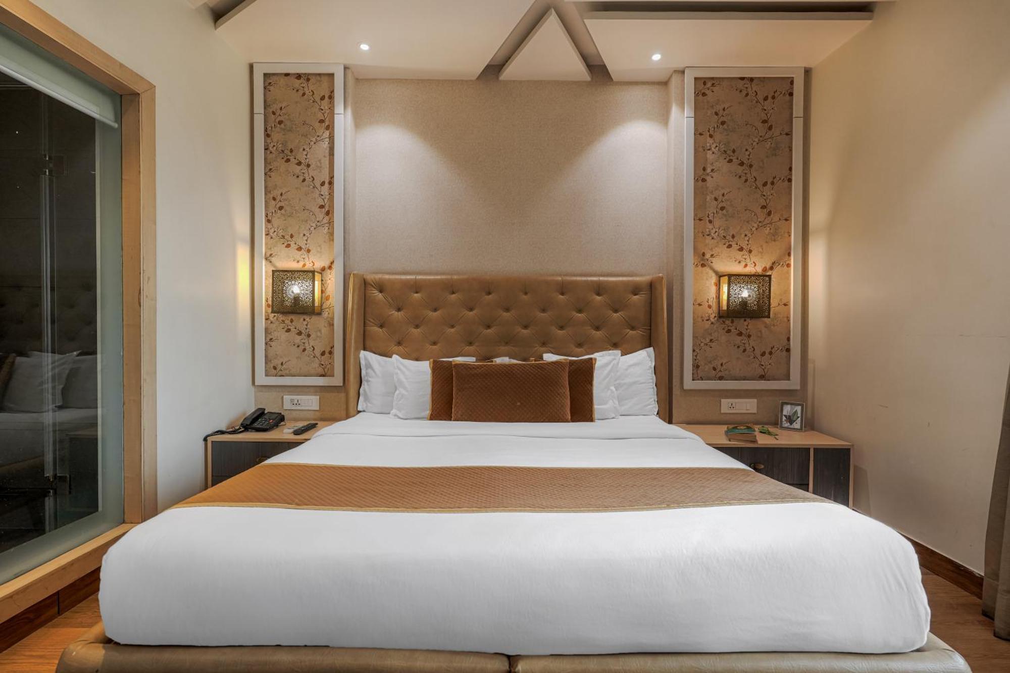 Csjs Inn Hotel 암리차르 외부 사진