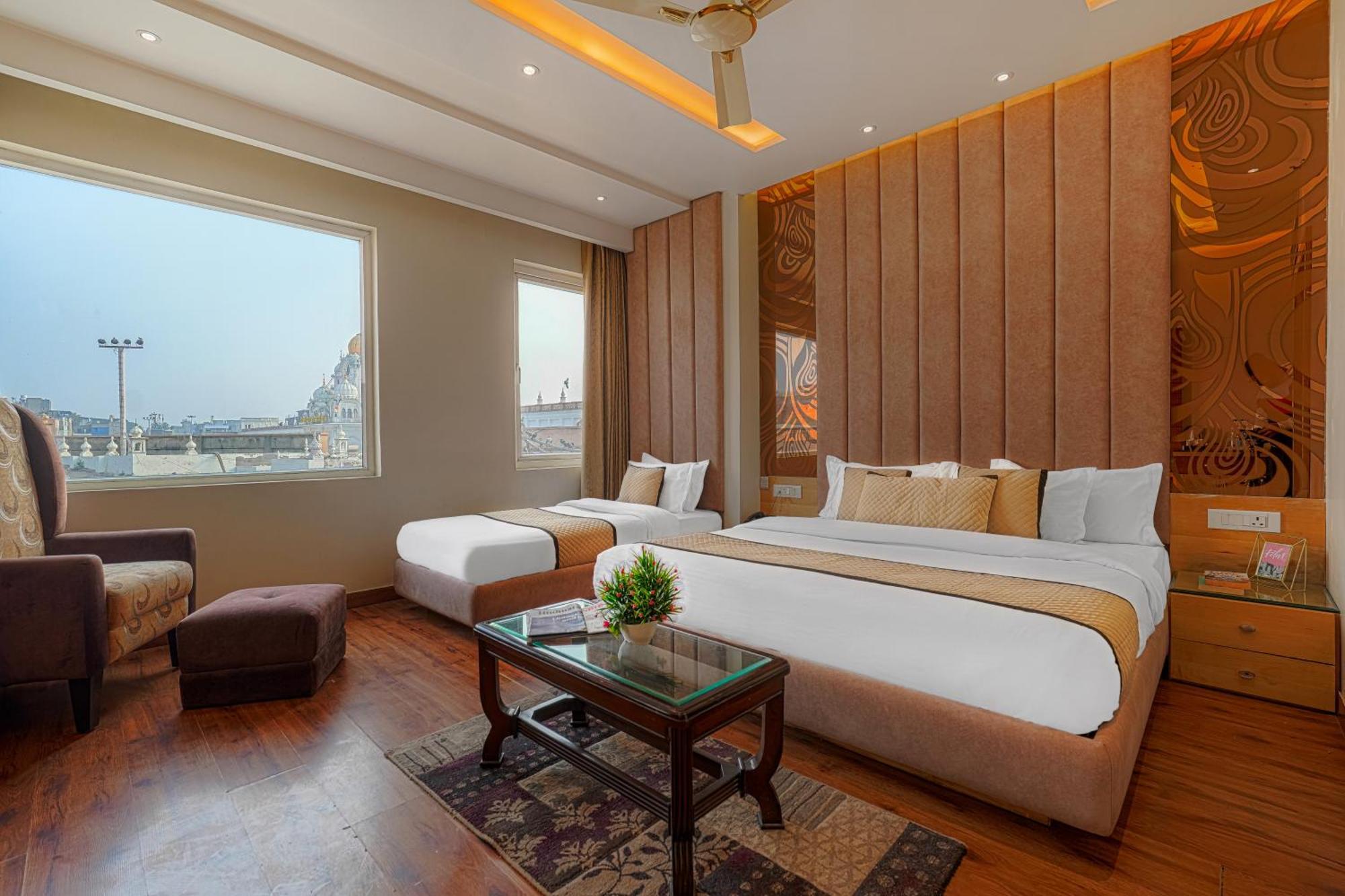 Csjs Inn Hotel 암리차르 외부 사진